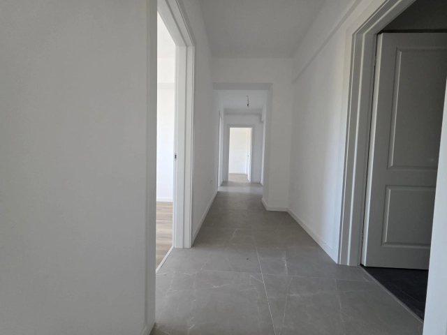 Apartament 3 camere - Bucium